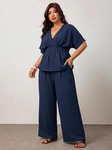 Enliva Setelan 2 Potong Warna Biru Tua Ukuran Plus, Atasan Longgar Lengan Jubah Berkerut Leher V Dalam dan Celana Panjang Lurus Pinggang Tinggi - Biru - View 6