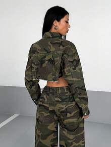 SHEIN HypeZone 春秋休閒迷彩印花短版牛仔夾克 - 軍綠色 - 查看 2