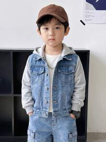 SHEIN 男童秋冬拼接連帽牛仔夾克，嬰兒藍色配運動衫袖子，復古水洗，寬鬆休閒版型，柔軟面料 - 淺色水洗藍 - 查看 2
