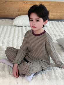 Dazy Kids 青少年男孩圓領條紋拼色長袖上衣與休閒長褲家居服套裝 - 棕色 - 查看 4