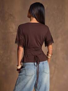 SHEIN BAE Atasan Wanita Lengan Pendek Leher Bulat Warna Cokelat Polos Musim Semi/Panas - Coklat - View 2