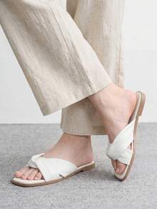 CUCCOO CHICEST 女款春夏軟底扭結平底拖鞋 百搭通勤沙灘鞋 - 白色 - 查看 4