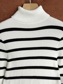 Comfortcana Plus Size Autumn/Winter Versatile All-Match Black & White Striped Thin Turtleneck Striped Base Layer Sweater - Black and White - View 5