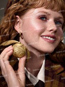 Harry Potter™ X SHEGLAM Golden Snitch 高光筆 閃光高光筆 閃光輝光 - 金色 - 查看 5