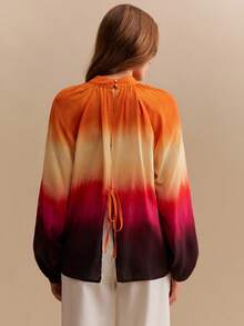 CielaLinda Kemeja Wanita Lengan Panjang Motif Gradien Tie-Dye dengan Belahan Belakang - MultiWarna - View 2
