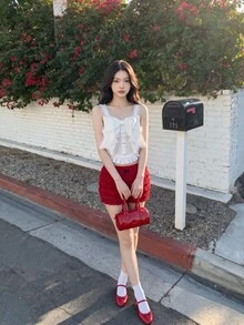 SHEIN MOD White Oversized 3D Bow Lace Flower Hem Frilled Edge Top, Perfect For Summer Parties & Royal Dates - White - View 3