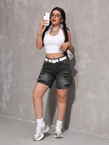 SHEIN PETITE Celana Pendek Denim Kasual Wanita untuk Sehari-hari dengan Saku, Kancing, dan Desain Lusuh (Jorts) - Hitam - View 6