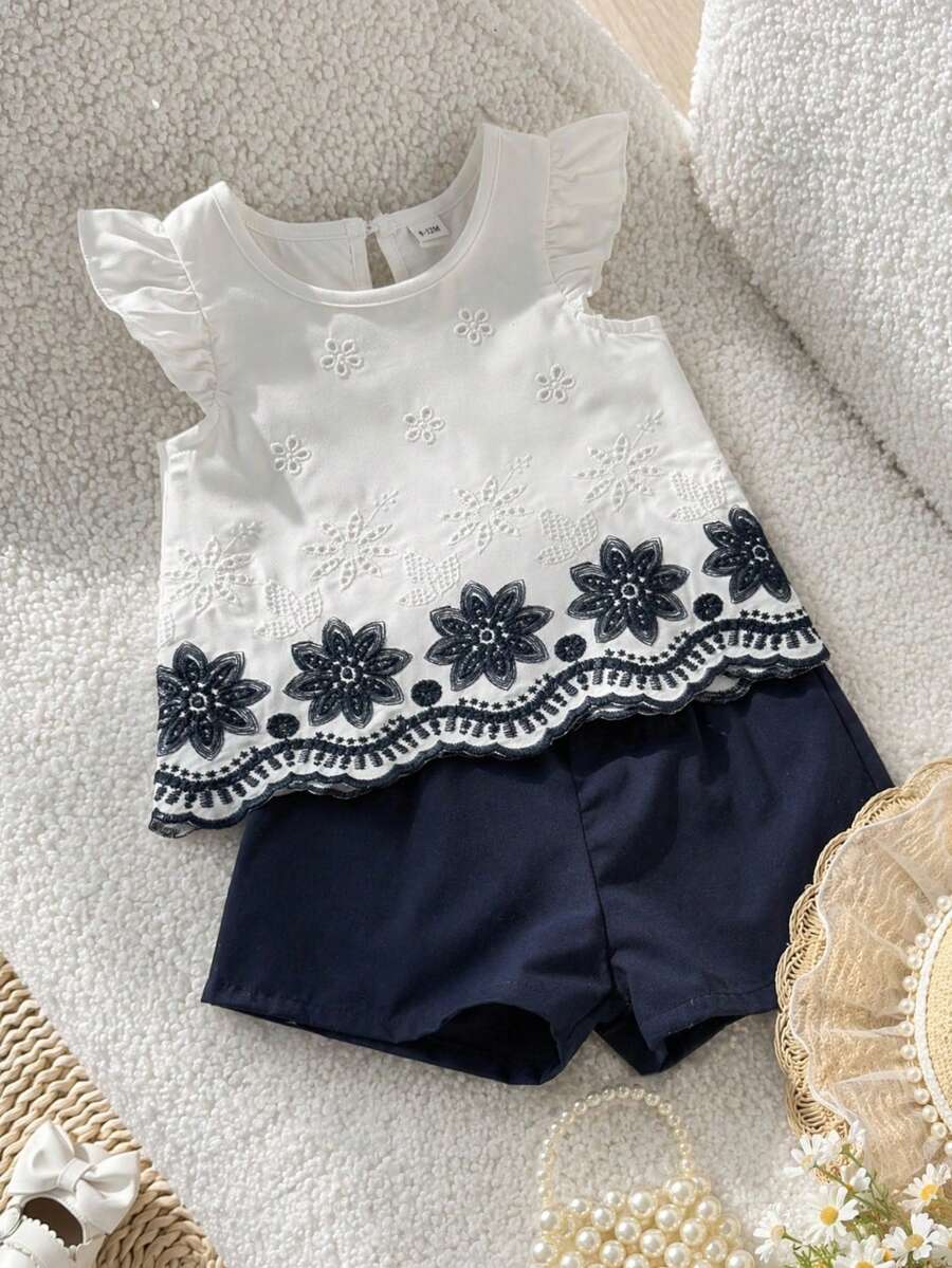 SHEIN Playful Pals 2件組女嬰度假花卉刺繡布料無袖上衣與短褲套裝,女嬰夏季穿搭藍白配色套裝 - 藏蓝色 - 查看 1