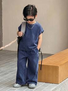 SHEIN Little Byeori 男童深灰色針織丹寧寬鬆短袖上衣與長褲兩件套 - 深色水洗藍 - 查看 6