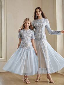 Anewsta 夏季女童優雅網紗3D亮片花卉刺繡對比網格A字短袖長洋裝 - 藍色 - 查看 6
