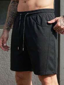 Manfinity CasualCool 男士黑色短褲，抽繩設計，舒適實用方便，小配件，Ins風，丈夫禮物，外出休閒約會，婚禮，攝影，Y2K，百搭，度假海灘，街頭滑板，四季必備單品 - 黑色 - 查看 3