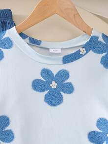SHEIN Genkimix Kids 2件組女童大童花卉滿版印花T恤與高腰紋理布料寬腿褲 - 藍色 - 查看 4