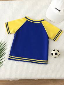 SHEIN Baby Boys 1 Piece Vintage Loose Sporty V-Neck Number 91 Pattern Short Sleeve Colorblock Top, Soft Comfortable Fashionable Sporty Casual Style Suitable For Spring/Summer Outdoor Sports Play Vacation Daily Travel - Blue - View 3