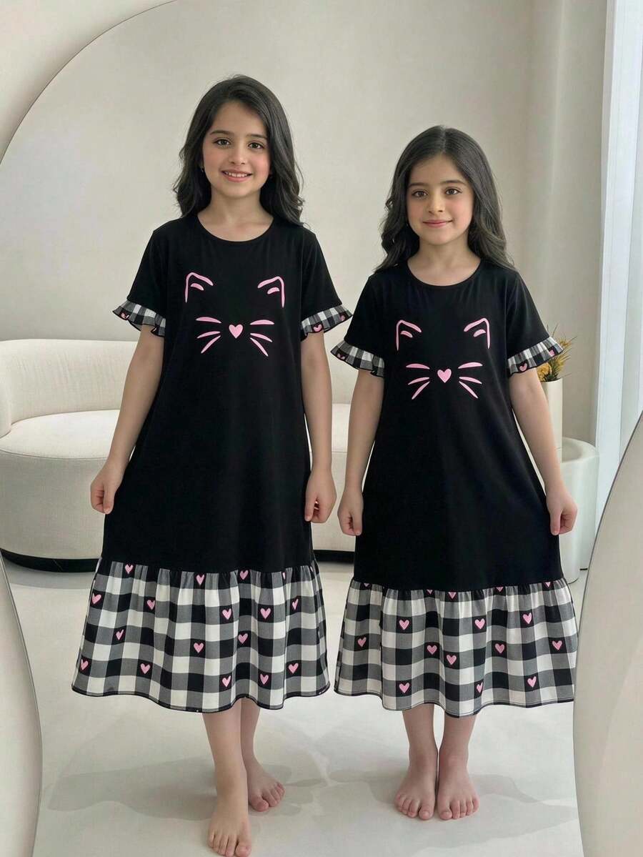 SHEIN 兒童青少年女孩休閒居家蝴蝶結印花寬鬆拼接荷葉邊下擺格紋愛心印花睡袍洋裝黑色甜美可愛卡通貓印花 - 黑色 - 查看 1