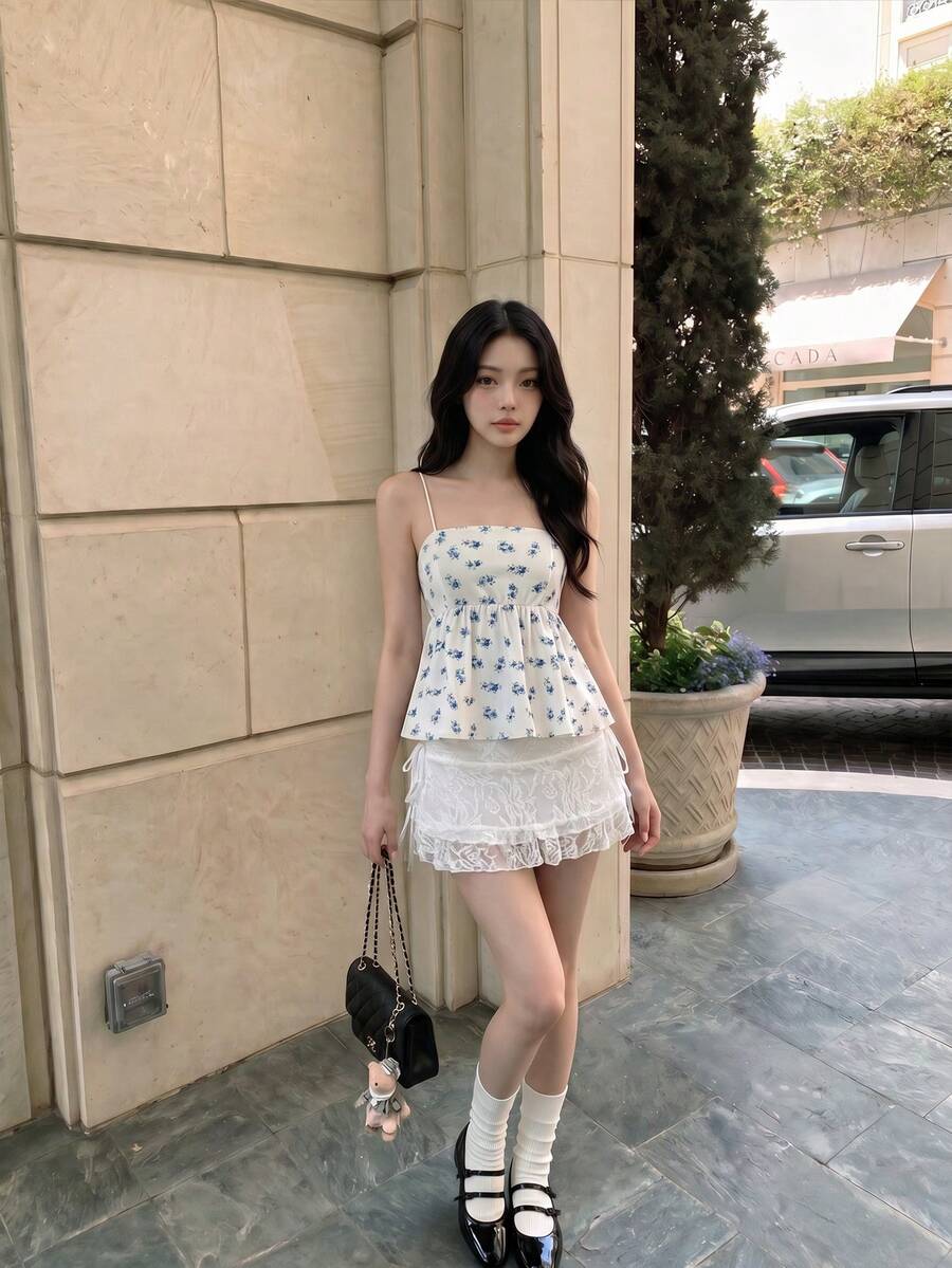SHEIN MOD Áo hai dây nữ in họa tiết hoa nhí với viền bèo nhún. - trắng - Xem 1