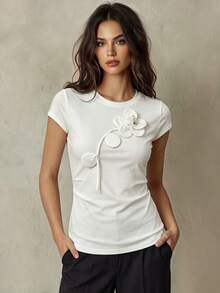 Franclia Damen Weiß, Sommer, Elegant, Brunch Perlenbesetztes 3D Blumen Design T-Shirt, Perlenbesetzte Flügelärmel geraffte Taille Jersey Oberteil Sommerkleidung - Weiss - Übersicht 2