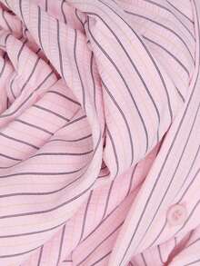 Nöista Blusa de rayas finas rosas con cuello de volantes y costuras de contraste. Estilo de otoño, vuelta al colegio y oficina. - Rosa - Ver 10