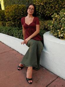 Nelanie Turli 女款休閒百搭扭結V領短袖T恤，四季皆宜，紅色酒紅夏季款 - 酒紅色 - 查看 1