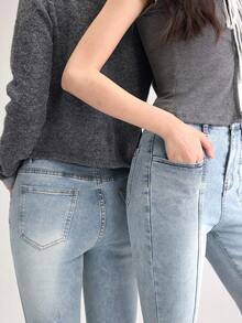 DAZY Celana Jeans Wanita Gaya Korea Model Flare dengan Detail Sobek Ukuran Petite - Biru - View 11