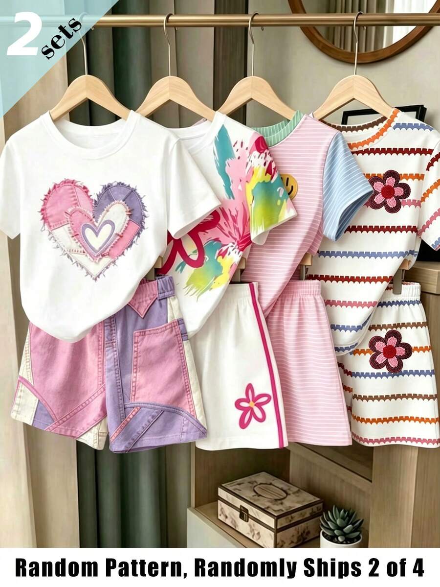 (Patrón aleatorio, 2 sets aleatorios) Camiseta corta básica y pantalones cortos para niñas con estampado fresco y colorido de rayas marrones, flores, púrpura, rosa, patchwork, corazones y caras - Multicolor - Ver 1