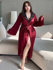 Dazy Plus 純色緞面對比蕾絲性感寬鬆繫帶家居服 大尺碼女款 春秋睡衣 - 酒紅色 - 查看 5