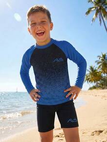 SHEIN Tween Boy Casual Minimalist Yellow & Black Ombre Rash Guard & Swim Trunks Set, Suitable For Summer - Blue - View 3