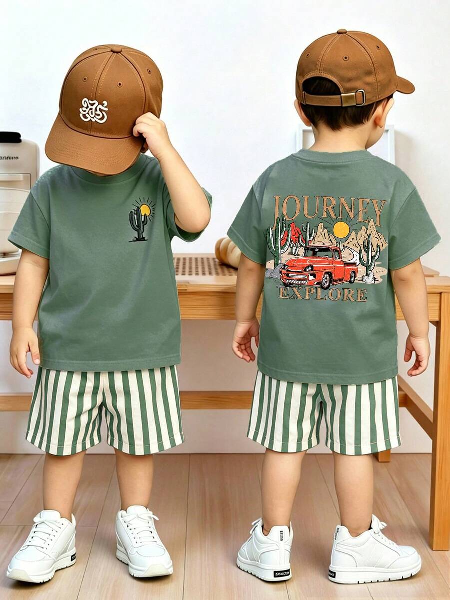 SHEIN Playful Pals 2件組 男童休閒時尚舒適口號與汽車印花圓領落肩上衣及條紋印花短褲,適合春/夏、戶外玩耍、日常百搭,夏季男童2件套 - 綠色 - 查看 1