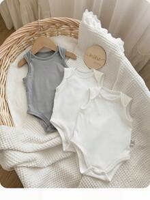 Conjunto de 3 piezas para bebé recién nacido niño: body de cuello redondo sin mangas de unicolor minimalista y cómodo - Blanco - Ver 3