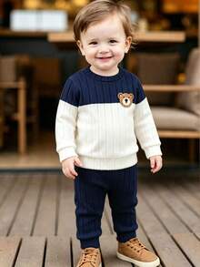 SHEIN Playful Pals 柔軟刷毛布料熊刺繡圖案拼色男嬰休閒套裝 秋季 - 藏蓝色 - 查看 8