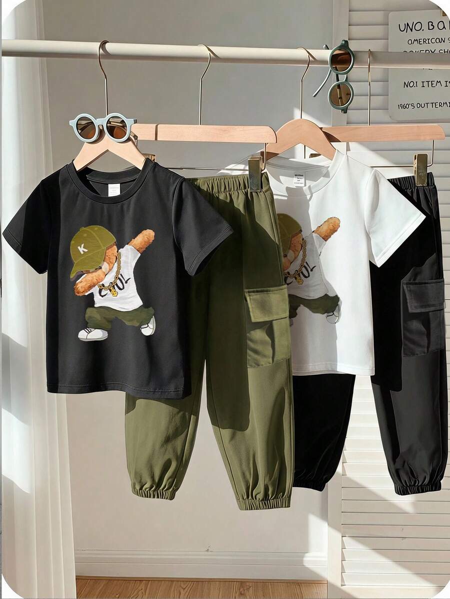 SHEIN 2件組兒童小男孩休閒時尚熊圖案圓領短袖針織T恤搭配3D口袋寬鬆收口梭織長褲套裝,適合學校、花園、海灘、生日,四季皆宜 - 彩色 - 查看 1