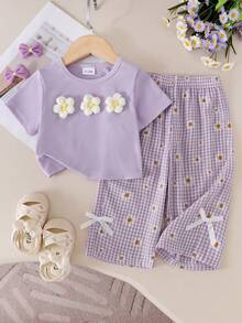 SHEIN Vintaside Kids 2件組少女紋理上衣搭配3D花朵裝飾與休閒長褲，適合日常休閒穿著 - 紫色 - 查看 3