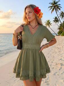 SHEIN ICON Women's Plus Size Lace Patchwork V-Neck Dress Cruise Vacation Olive Green Summer Bohemian Boho - Green - View 9