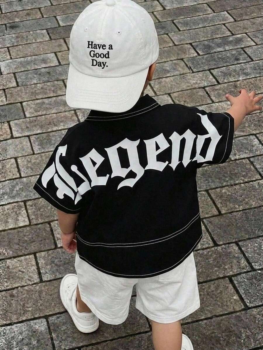 SHEIN 100% Baumwolle Baby Jungen/Mädchen/Kleinkind Junge Lässige vielseitige Mode Buchstaben Muster Schwarz Kurzarm Hemd, geeignet für Innen, Außen, Alltag, Sport, Spiel, Party, Fotoshooting, Urlaub, Frühling/Sommer
