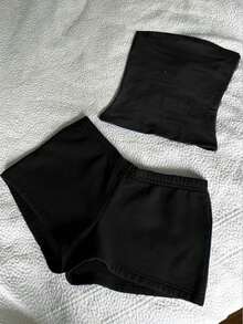 IslaSuriya Setelan Seksi 2 Potong Atasan Tube Top dan Celana Pendek Warna Polos untuk Liburan Ukuran Plus - Hitam - View 1