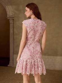 MOTF PREMIUM SPRING/SUMMER ELEGANT ROMANTIC FRENCH VINTAGE DATE FASHION HIGH-END MESH BEADED PATCHWORK WAIST BELT CINCHED WAIST PINK & WHITE WOMEN'S LACE SHORT DRESS - Pink - View 3