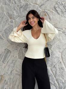 Yohana Edit 2025 Damen Winter Bluse in Cremeweiß, Herbst mühelos elegant einfarbiges Top mit tiefem V-Ausschnitt, Glockenärmel lässige Oberteile für Brunch, Pendeln, Zuhause Sommer - Beige - Übersicht 4