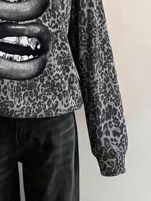 SHEIN EZwear 秋季新款老錢風復古豹紋唇形圖案仿水洗針織水印印花豹紋寬鬆毛茸茸女款衛衣，秋季上衣，適合日常通勤、聚會、秋冬/夏季、聖誕節、新年、感恩節、派對、婚禮、海灘、畢業典禮、優雅、出遊、約會、通勤、情人節、優雅、度假 - 彩色 - 查看 3