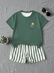 SHEIN Playful Pals 2件組 男童休閒時尚舒適口號與汽車印花圓領落肩上衣及條紋印花短褲，適合春/夏、戶外玩耍、日常百搭，夏季男童2件套 - 綠色 - 查看 8