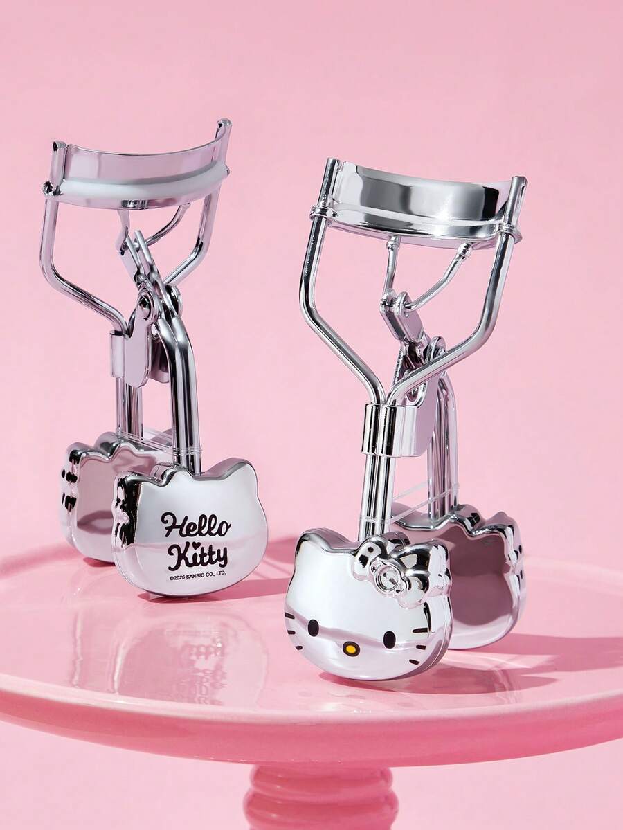 HELLO KITTY AND FRIENDS | SHEIN 卡通貓咪睫毛夾,鍍銀睫毛夾配可愛角色手柄,便攜式睫毛夾可打造自然持久捲翹,適合日常化妝與旅行使用 - 銀色 - 查看 1