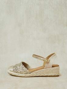 Styleloop Zapatos de cuña y plataforma para mujer, sandalias tejidas con flor hueca y brillo metálico, ropa de vacaciones, artículos esenciales de viaje, estilo bohemio - Dorado - Ver 3