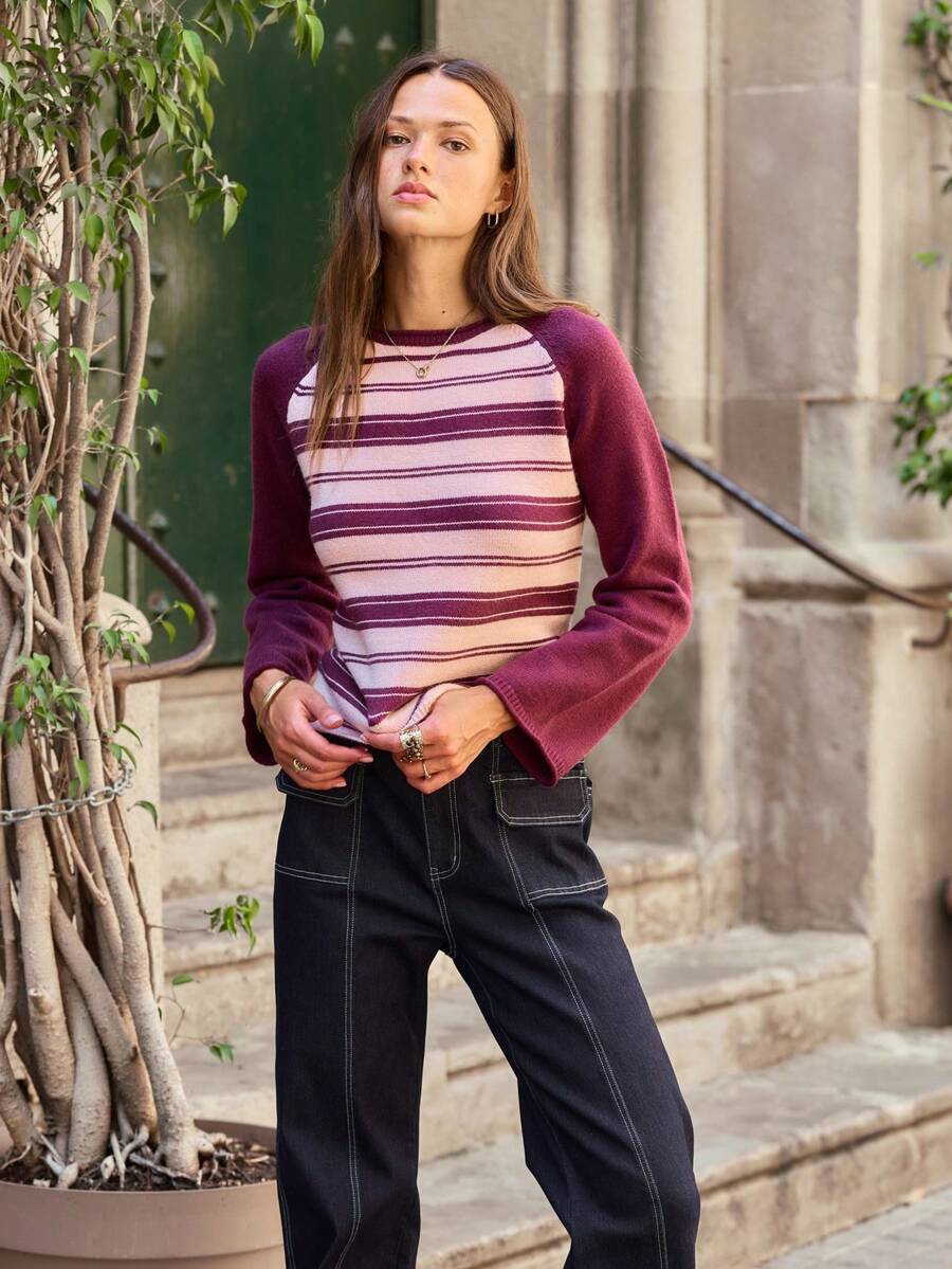Nöista Camiseta de raglán a rayas en color burdeos y rosa. Estilo de otoño, vuelta al colegio y fin de semana. - Burdeos - Ver 1