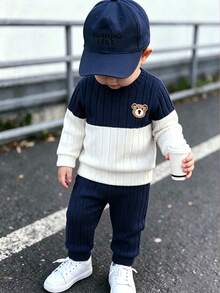 SHEIN Playful Pals 柔軟刷毛布料熊刺繡圖案拼色男嬰休閒套裝 秋季 - 藏蓝色 - 查看 2