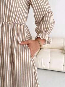 SHEIN Essnce Plus Size Women's Spring/Autumn Fashion Casual Elegant Loose Comfortable Daily Slimming Blue And White Striped Square Neck Long Sleeve Dress, Pocket - Apricot - View 6