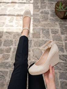 Women Wedges & Flatform - Gold - View 2