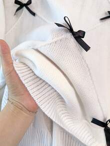 GlowEve CURVE Plus Size Casual V-Neck Argyle Bow Long Sleeve Pullover Sweater - White - View 9