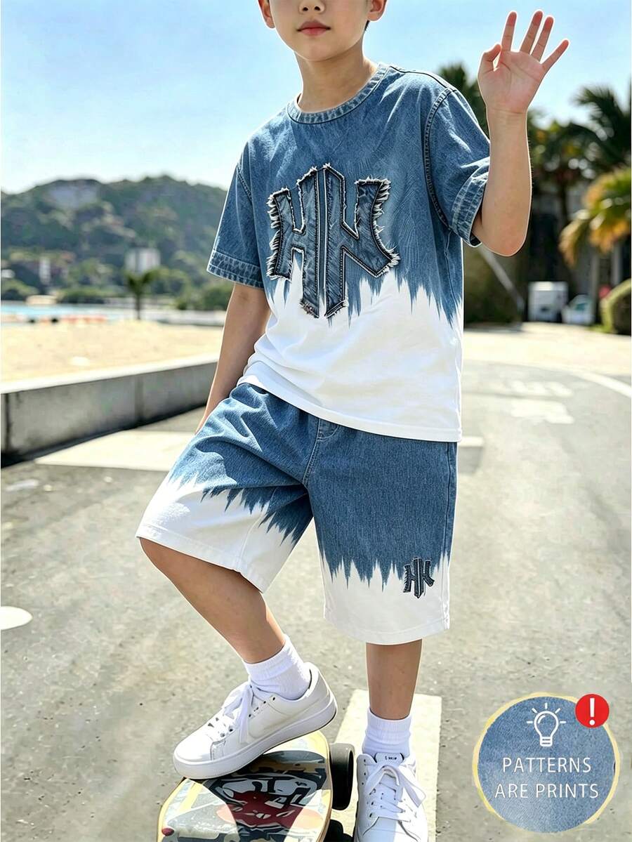 青少年男孩夏季美式休閒風兩件套,藍色與白色漸層 HK 補丁刺繡圓領短袖 T 恤,校服 - 彩色 - 查看 1