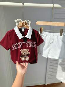 SHEIN 兒童小男孩/女孩，小男孩 2件組 春/夏休閒學院風泰迪熊圖案短袖POLO衫上衣與白色短褲套裝，小男孩夏季服裝，套裝，柔軟 - 酒紅色 - 查看 7