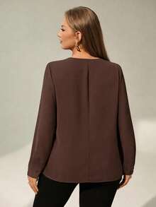 Auralis Plus Size Women's Autumn Fashion Elegant Loose Comfortable Daily Brown Long Sleeve Top, Metal Button V-Neck, Spring/Autumn Outfit, Women's Shirt, Going Out Top/Brown Metal Button Decor Twisted Top/Loose Long Sleeve Shirt/Elegant Commute Office Workplace Outfit Mermaid Style High-End Party Outfit/ - Brown - View 3
