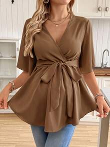 SHEIN V領荷葉邊孕婦上衣附腰帶 - 鏽棕色 - 查看 5