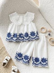 SHEIN Vintaside Kids 鄉村風彼得潘領幼兒女童套裝，時尚刺繡下擺無袖上衣與長褲 2 件套 - 白色 - 查看 1